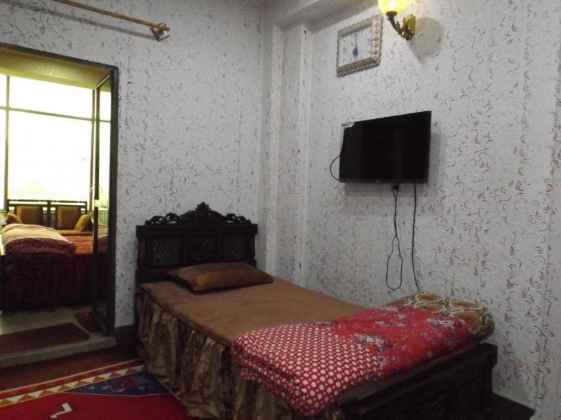 Ak Hotel Abbottabad Dış mekan fotoğraf